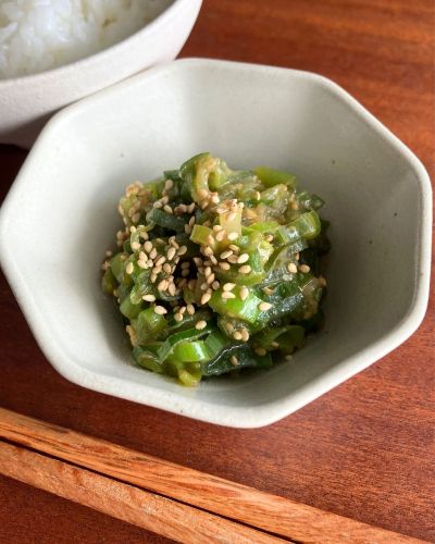 捨ててしまいがちな青い部分でレンジで3分！ネギ味噌